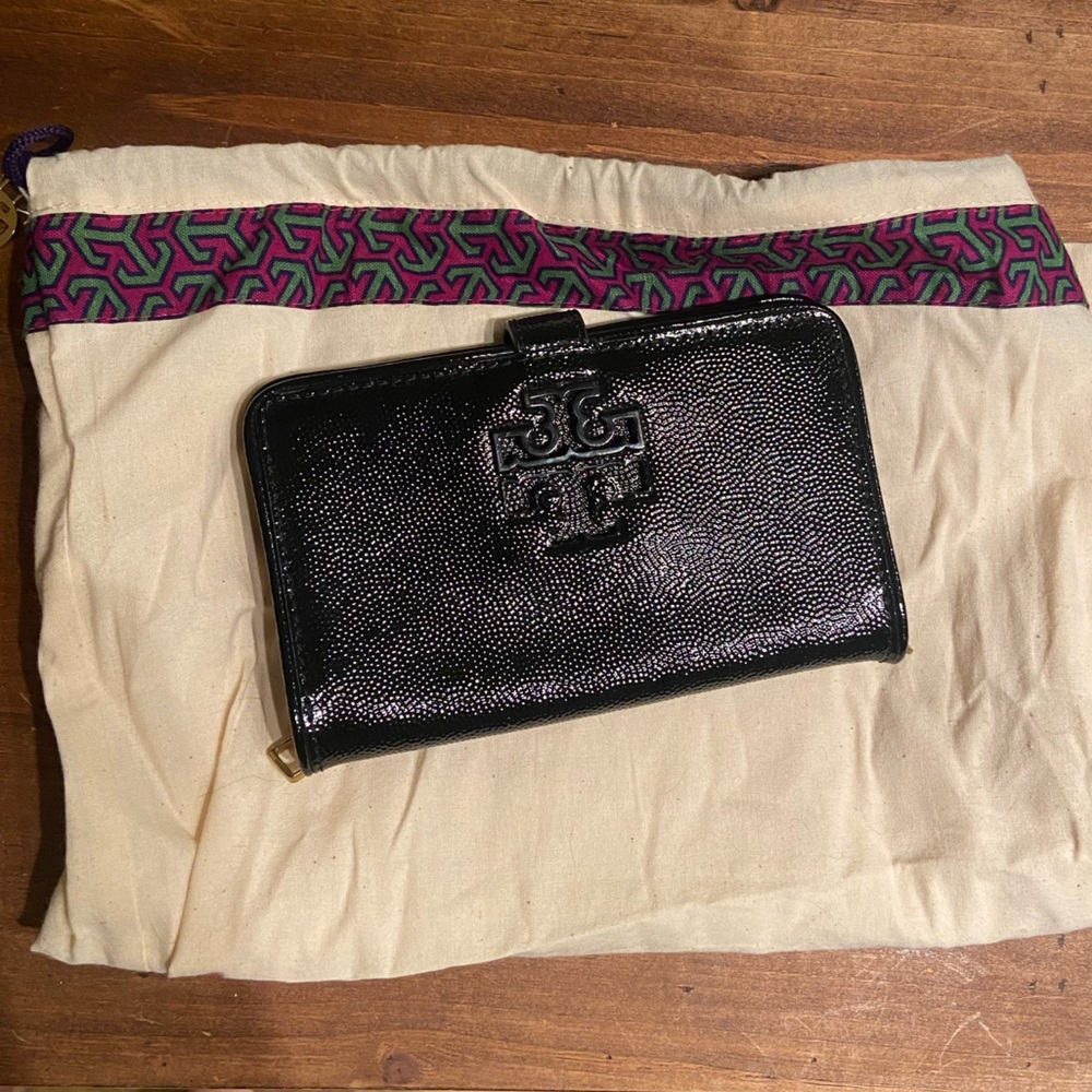 Tory Burch Black Leather Wallet/Wristlet